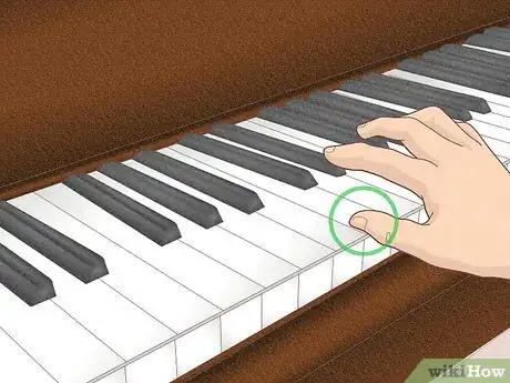 Image titled Play the C Major Arpeggio on the Piano Step 4