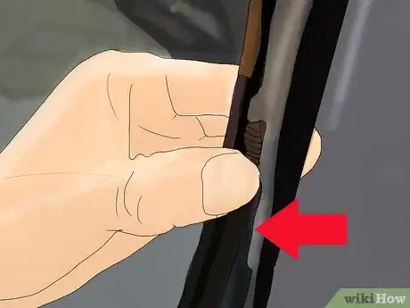 Image titled Replace and Fit Flexi Blade Windscreen Wiper Blades Step 3