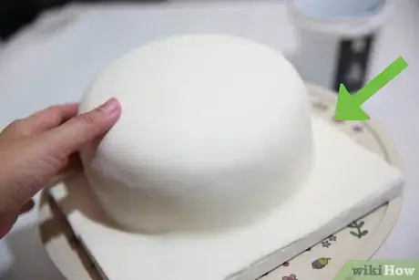 Image titled Roll Fondant Step 10