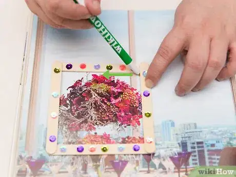 Image titled Make Photo Frames from Ice Cream Sticks Step 4