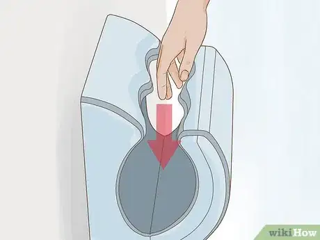 Image titled Dry Your Hands in a Public Bathroom Step 8