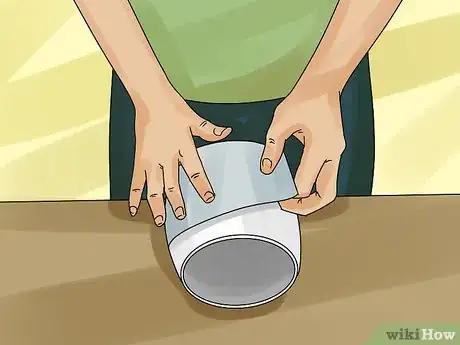 Image titled Make a Holographic Vase Step 7