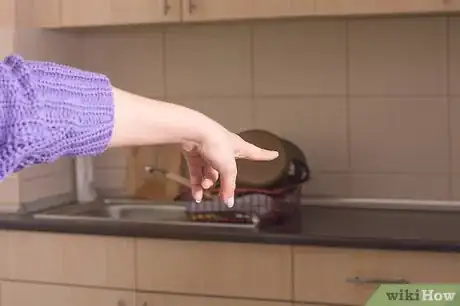 Image titled Make a Lararium Step 1