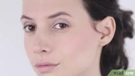 Image titled Apply Loose Eyeshadow Step 9