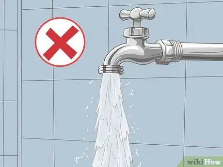 Image titled Prepare Hair for Relaxer Step 6