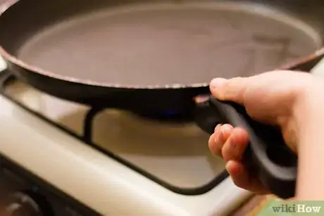 Image titled Make Chicken Enchiladas Without the Oily Tortillas Step 5