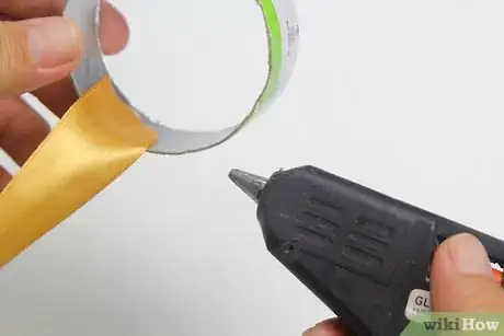 Image titled Make Bracelets from a Pringles Can Step 10