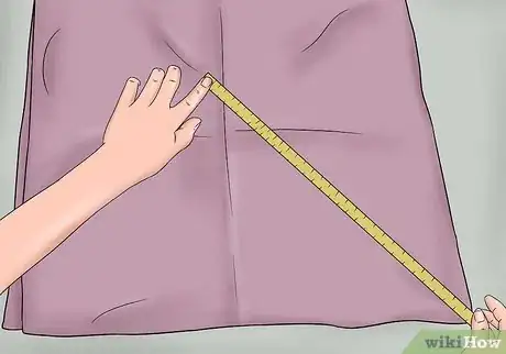 Image titled Make a No‐Sew Ruffled Tree Skirt Step 2