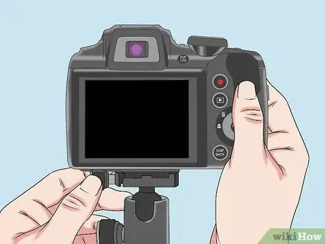 Image titled Photograph a Painting Step 3