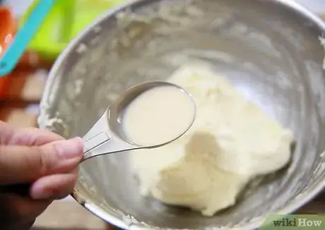 Image titled Make Galaxy Frosting Step 10