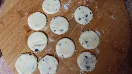 Image titled Cutbiscuits