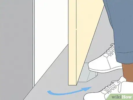 Image titled Avoid Touching Door Handles Step 5