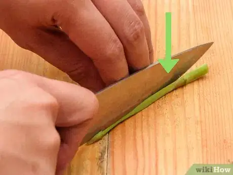Image titled Prepare Shaved Asparagus Step 3