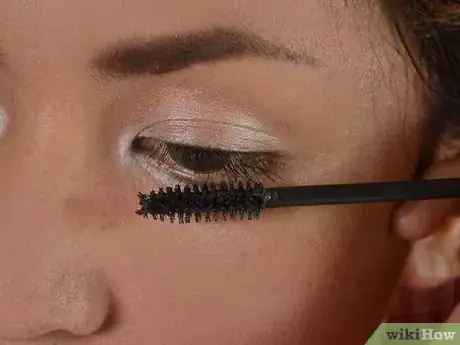 Image titled Apply Makeup for a Glamour Photography Shoot Step 8