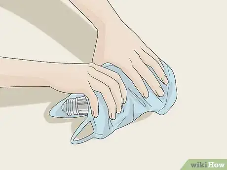 Image titled Dispose of Halogen Light Bulbs Step 5