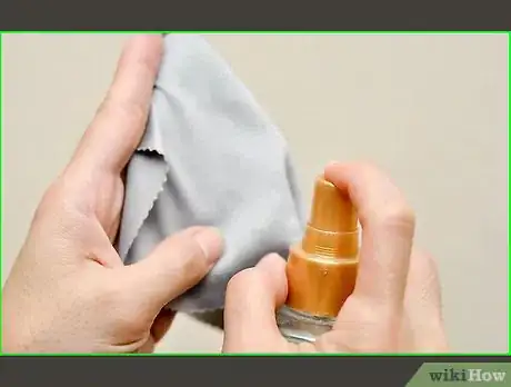 Image titled Remove Fingerprints from a TV Screen Step 13