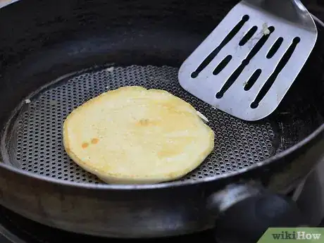 Image titled Make Lighter Pancakes Step 4