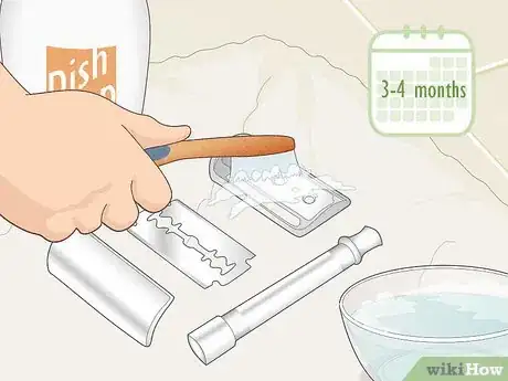 Image titled Dry a Safety Razor Step 4