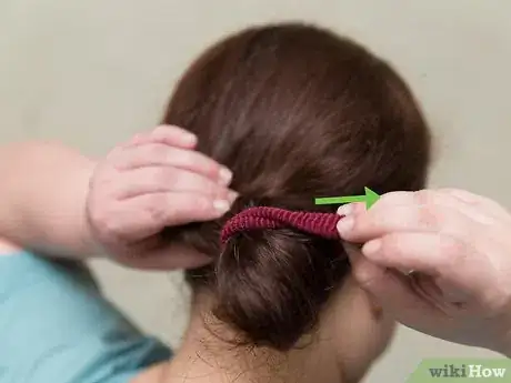 Image titled Get Curly Hair Without a Perm Step 22