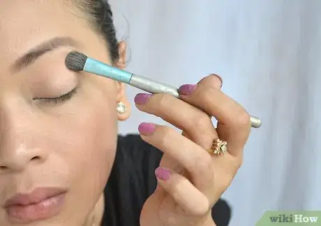 Image titled Wear Eye Makeup Step 4