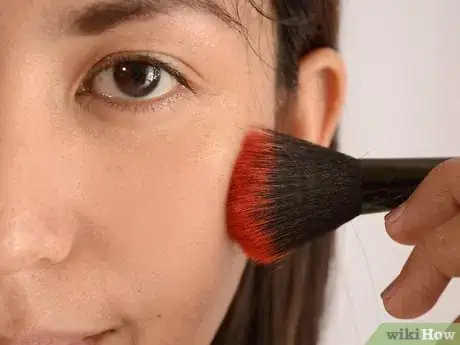 Image titled Apply Makeup for a Glamour Photography Shoot Step 3