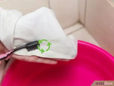 Image titled Remove Grass Stains from Clothing Step 7