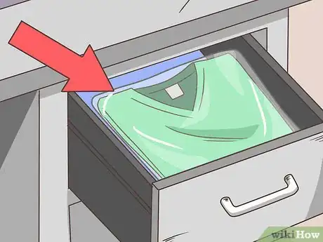 Image titled Deal with Hot Flashes at Work Step 3