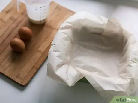 Image titled Make a Quick and Easy Cake Step 1