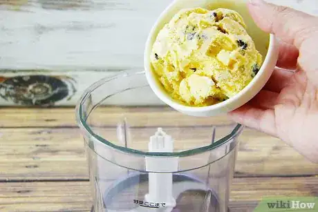 Image titled Make a Kit Kat Milkshake Step 11