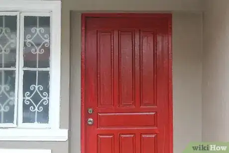 Image titled Use Matte Paint Step 1