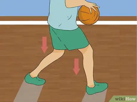 Image titled Do a Hook Shot in Basketball Step 4