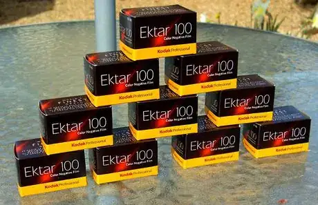 Image titled Kodak_Ektar_pyramid_262