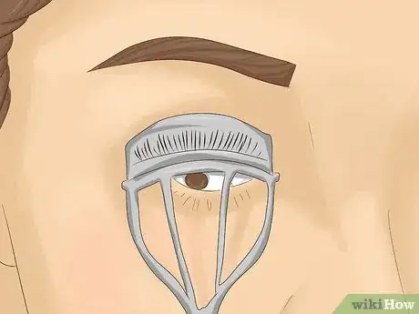 Image titled Lengthen Eyelashes Without Mascara Step 3