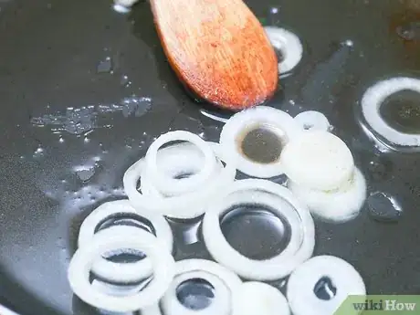 Image titled Remove the Strong Sharp Taste or Smell from Onions Step 8