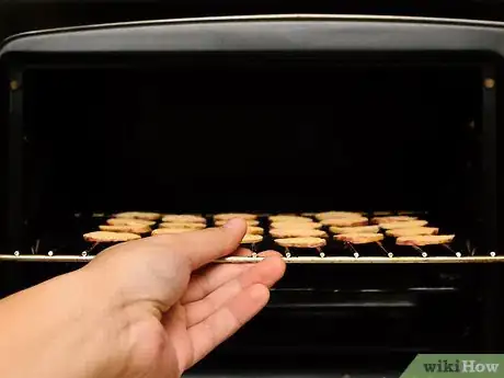 Image titled Dehydrate Bananas Step 6