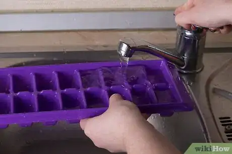 Image titled Make Ice Cubes with an Ice Tray Step 3