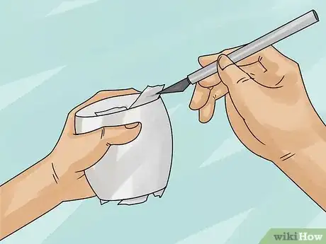 Image titled Make a Holographic Vase Step 8