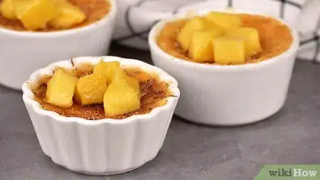 Image titled Decorate Creme Brulee Step 5