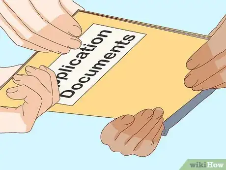 Image titled Become an Airline Pilot Step 4