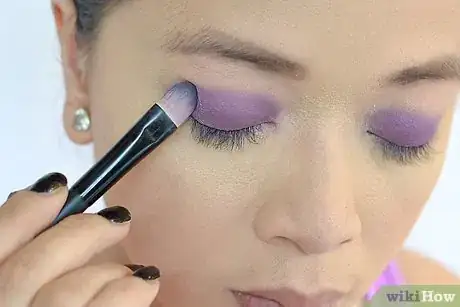 Image titled Get the Purple Fairy Look for Your Eyes Using the 120 Palette Step 2