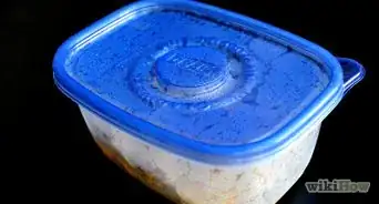 Bring Food to a Potluck Dinner