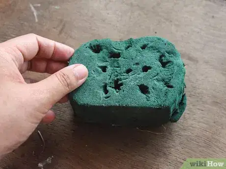 Image titled Make a Flower Wreath Step 8