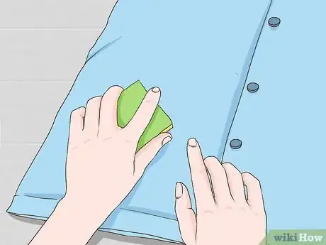 Image titled Clean Tweed Step 15