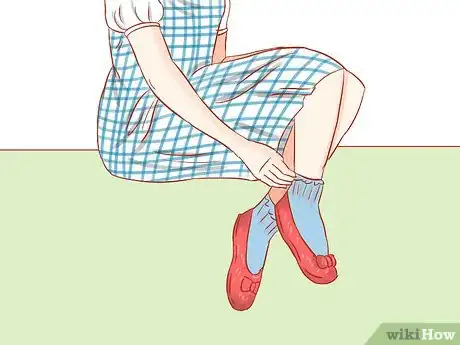 Image titled Dress Up As Dorothy in the Wizard of Oz Step 4