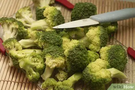 Image titled Cook Broccoli Step 3