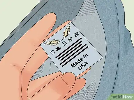 Image titled Spot Real Robin's Jeans Step 5