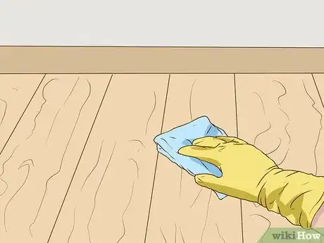 Image titled Clean Laminate Floors Naturally Step 13