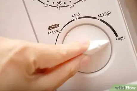 Image titled Make Hot Chocolate in the Microwave Step 2