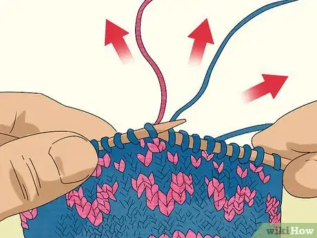 Image titled Hold Yarn when Stranded Knitting Step 4