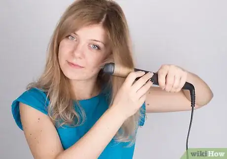 Image titled Achieve a Messy Hair Effect Step 16